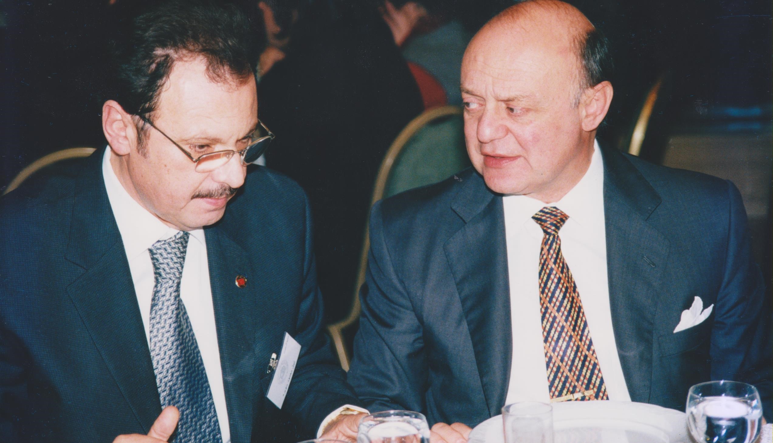 صورة من ألبوم 2001